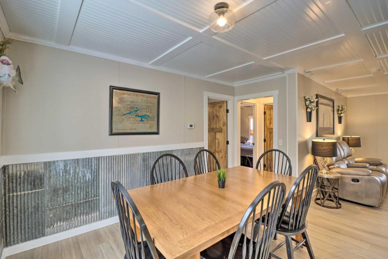 Lakefront Greers Ferry Cabin With Covered Boat Slip! Fairfield Bay 외부 사진