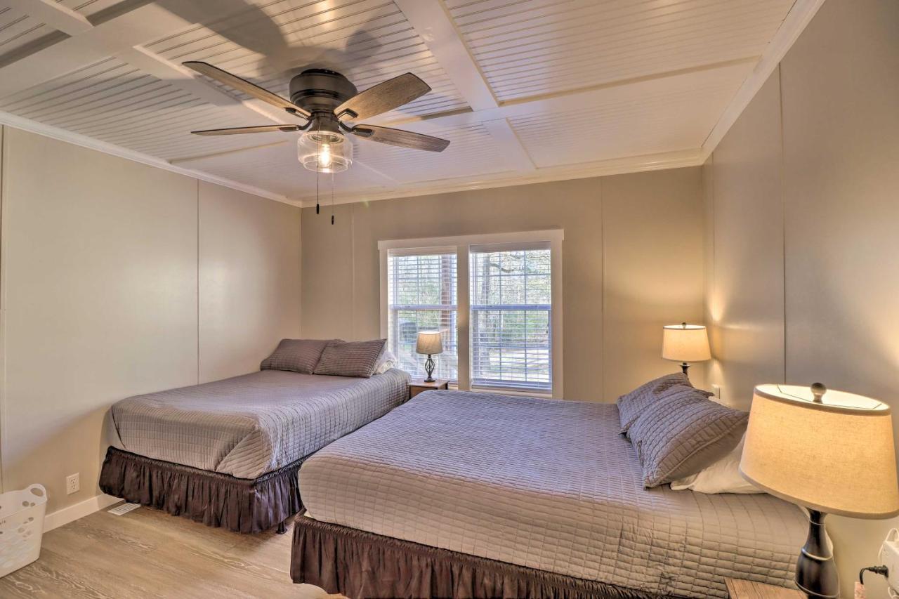 Lakefront Greers Ferry Cabin With Covered Boat Slip! Fairfield Bay 외부 사진